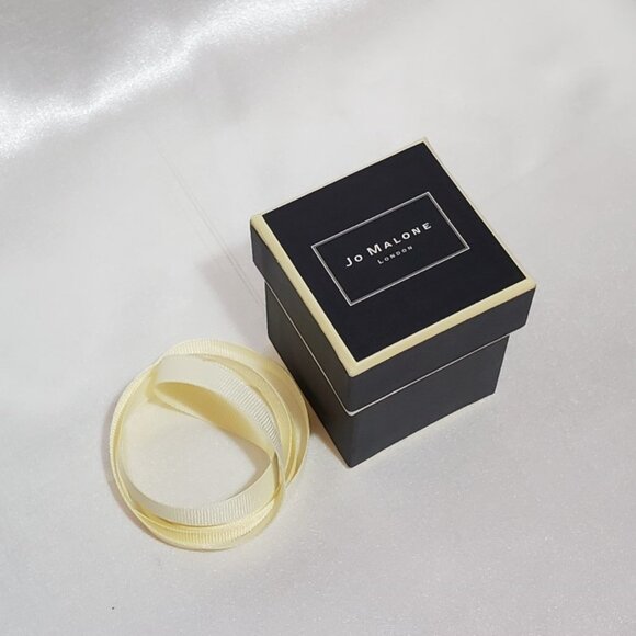 Jo Malone London Square Gift Box with Ribbon - for Candle or Mini Perfume New - Picture 5 of 6
